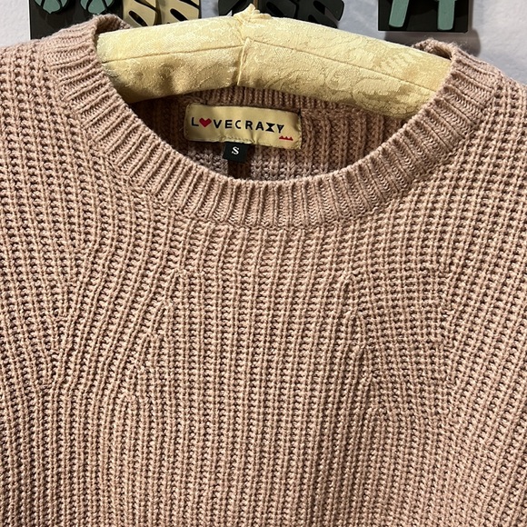 Bundle Knit Sweaters 🧶 - Picture 13 of 14